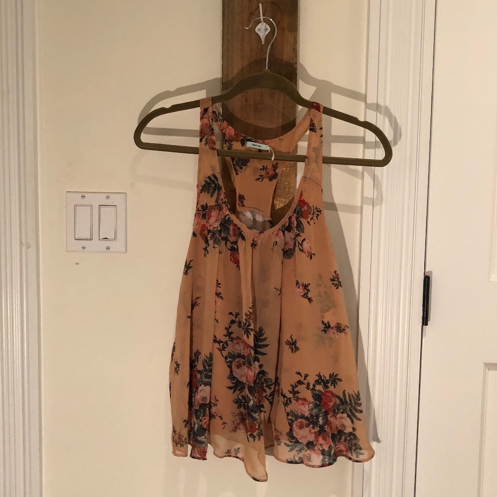 UO Kimchi Blue Floral Tank Top